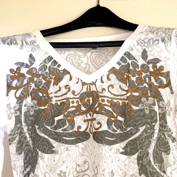 CAbi Tops - Cabi white, lace designed feminine blouse.